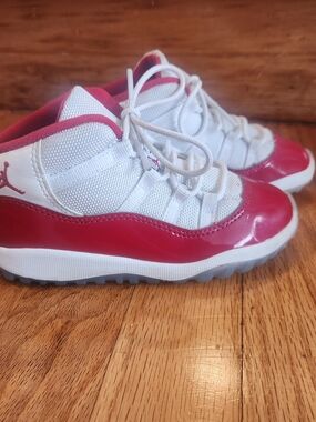 Nike Air Jordan 11 Retro Cherry Red Sneakers Size Toddler 10c